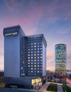 Hotelul Courtyard by Marriott 