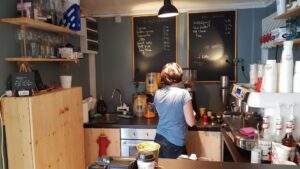 CoffeeBox Retorica, o cafenea mica la Piata Floreasca