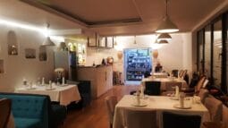 Chez Toni, restaurant libanez in Calea Floreasca