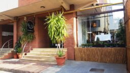 Restaurantul libanez al lui Antoine Beaini in Calea Floreasca