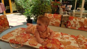 Terasa Amvrosia in vara cu pandemia