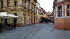Brasov, Piata George Enescu in orasul vechi