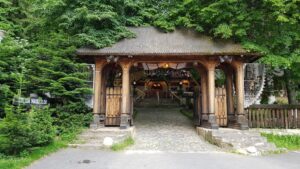 Restaurant traditional Coliba Haiducilor in Poiana Brasov