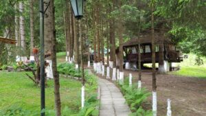 Restaurant traditional Coliba Haiducilor in Poiana Brasov