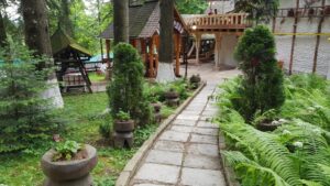 Restaurant traditional Coliba Haiducilor in Poiana Brasov