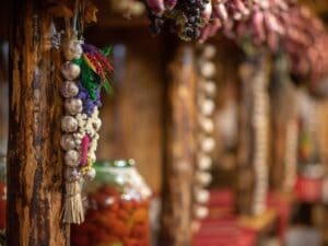 Restaurant traditional Coliba Haiducilor in Poiana Brasov