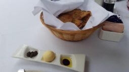 Pine, restaurant cu terasa la Bucuresti