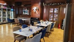 Champagne & More Lounge, Radisson Blu Hotel Restocracy