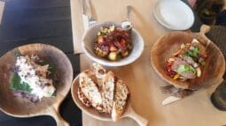 POT, restaurant, club, lounge in Piata Floreasca