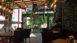 Jardin Mon Paris, restaurant in Bulevardul Dacia