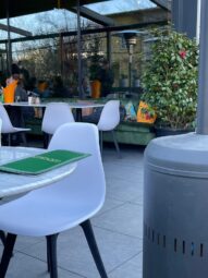 Amoom, mic bistrou si cofetarie orientala in Aviatiei