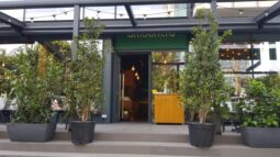Restaurant oriental contemporan, cafenea si cofetarie