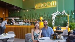 Amoom, restaurant oriental contemporan, cafenea si cofetarie