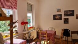 Andrea di Russo, Cannoleria, bistrou italian