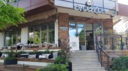 Avocadoo 2, bistrou cu preparate pe baza de avocado in zona 1 Mai