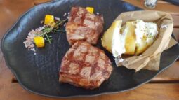 Buenasado, steakhouse la Pescariu Sports & Spa