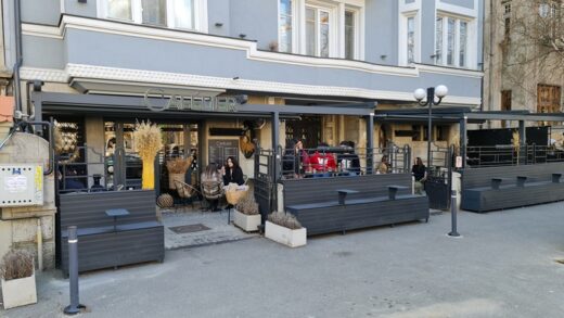 Cafelier, cafenea la Piata Romana in Bucuresti