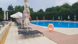 Piscina Complexului Turistic Elisa din comuna Belciugatele