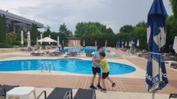 Piscina Complexului Turistic Elisa din comuna Belciugatele