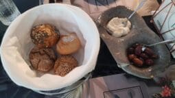 Restaurant international la Parcul Herastrau