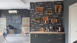 Tehran, restaurant persan si take away in Pipera