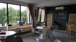 Tehran, restaurant persan si take away in Pipera