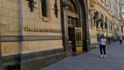 The Blank, braserie la Marmorosch Autograph Collection Hotel