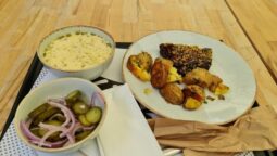 Fayn, restaurant cu autoservire