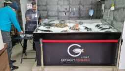 Georges Fisheries, magazin de peste George Gaitan
