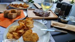 Meat 2 Eat Steakhouse in One Tower Floreasca