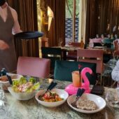 TUYA Food for Sharing, restaurant in Parchul Herastrau