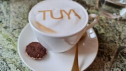 TUYA Food for Sharing, restaurant in Parchul Herastrau