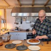 Florin Cojocariu in bucatarie la Athanor le Coupteur