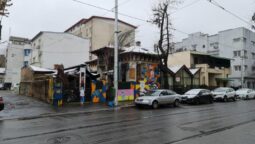 Open Pub, local in strada Tunari