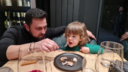 Domnisorul Butunoiu la cina la Orlando Zaharia Domnisorul Butunoiu la cina la Orlando Zaharia