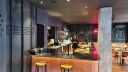 Smokareala, bistrou cu carne fripta la Piata Romana