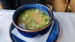 ZenSushi Pipera, bucatarie japoneza moderna