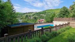 Casa cu Tei Monteoru