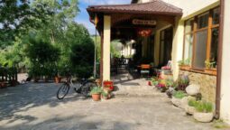 Casa cu Tei Monteoru