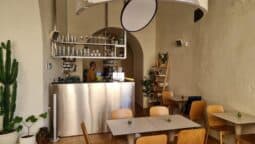 MOM, bistrou in Centrul Vechi al Bucurestiului