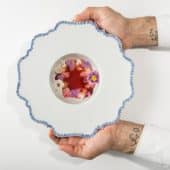 Gazpacho frutos rojos servido