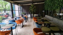 Yukka, restaurant internațional pe bd. Nicolae Titulescu din București