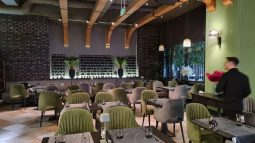 Yukka, restaurant internațional pe bd. Nicolae Titulescu din București