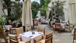 Fine Food gourmet shop & bistro Restocracy