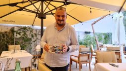 Fine Food gourmet shop & bistro Restocracy