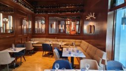 Champagne & More Lounge, Radisson Blu Hotel - Restocracy