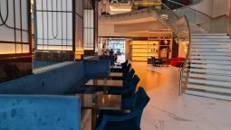 Champagne & More Lounge, Radisson Blu Hotel - Restocracy