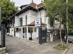 Kostas Mansion - Restocracy