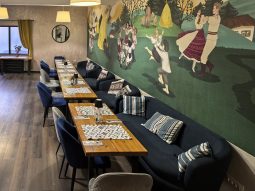 Restaurantul Rare Garden