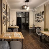 Restaurantul Rare Garden